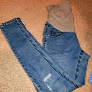 Maternity pants size small